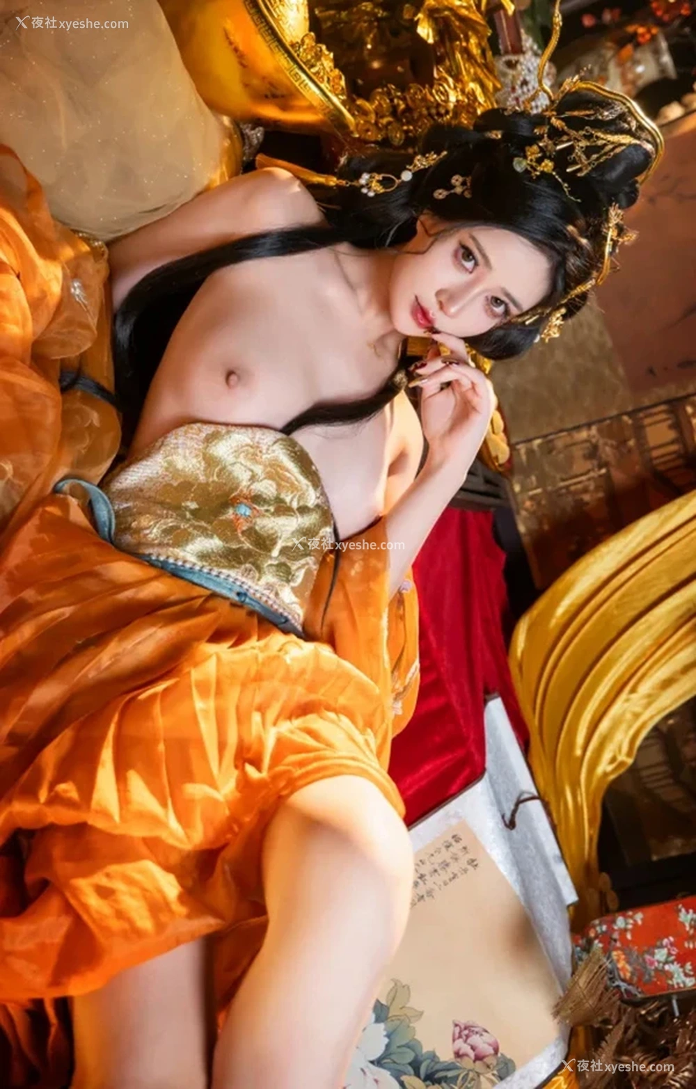1P - 极品女神年年金蛇贺岁无圣光唯美人体图集