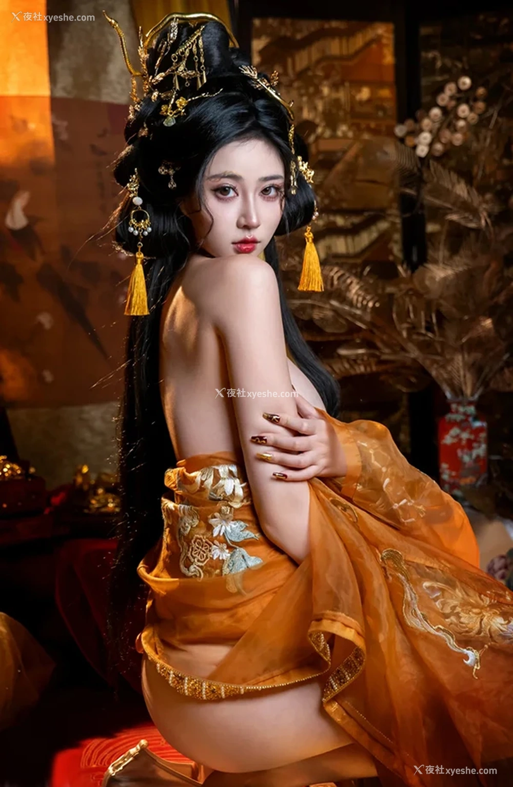 1P - 极品女神年年金蛇贺岁无圣光唯美人体图集