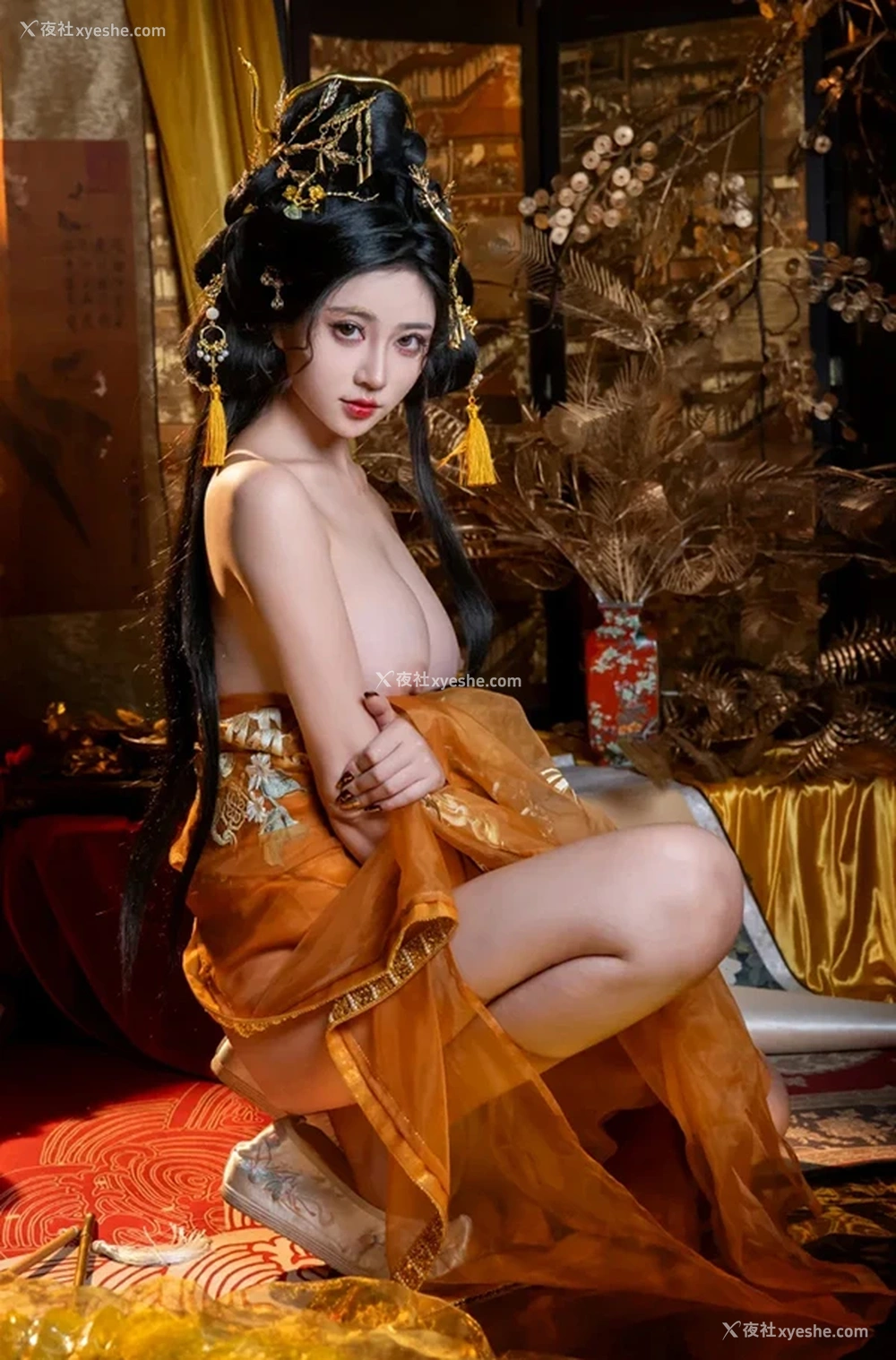 1P - 极品女神年年金蛇贺岁无圣光唯美人体图集