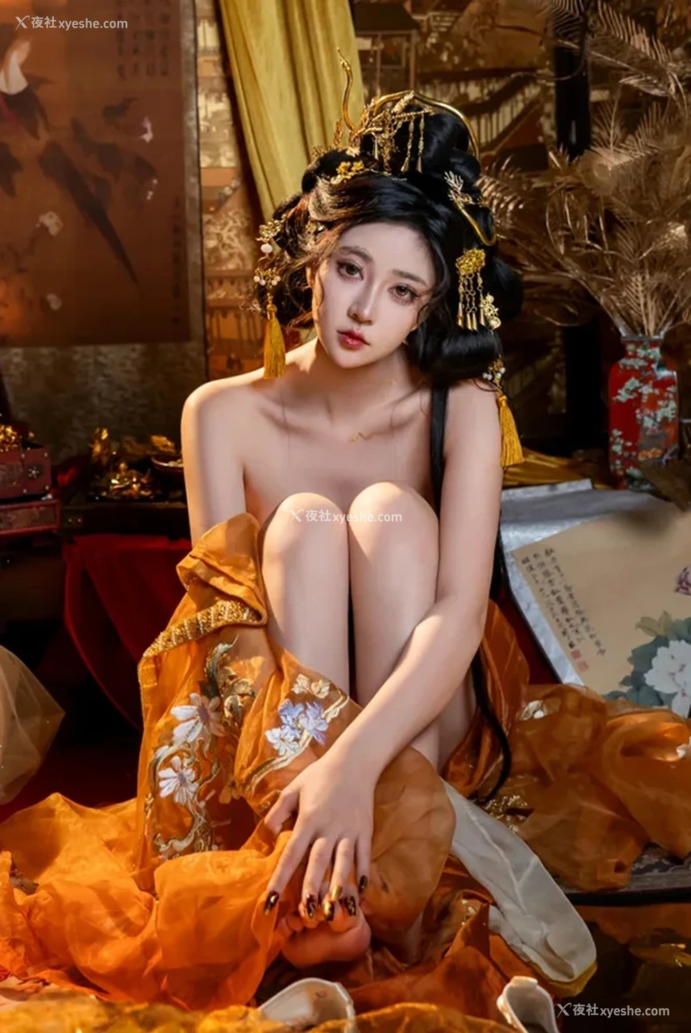 1P - 极品女神年年金蛇贺岁无圣光唯美人体图集