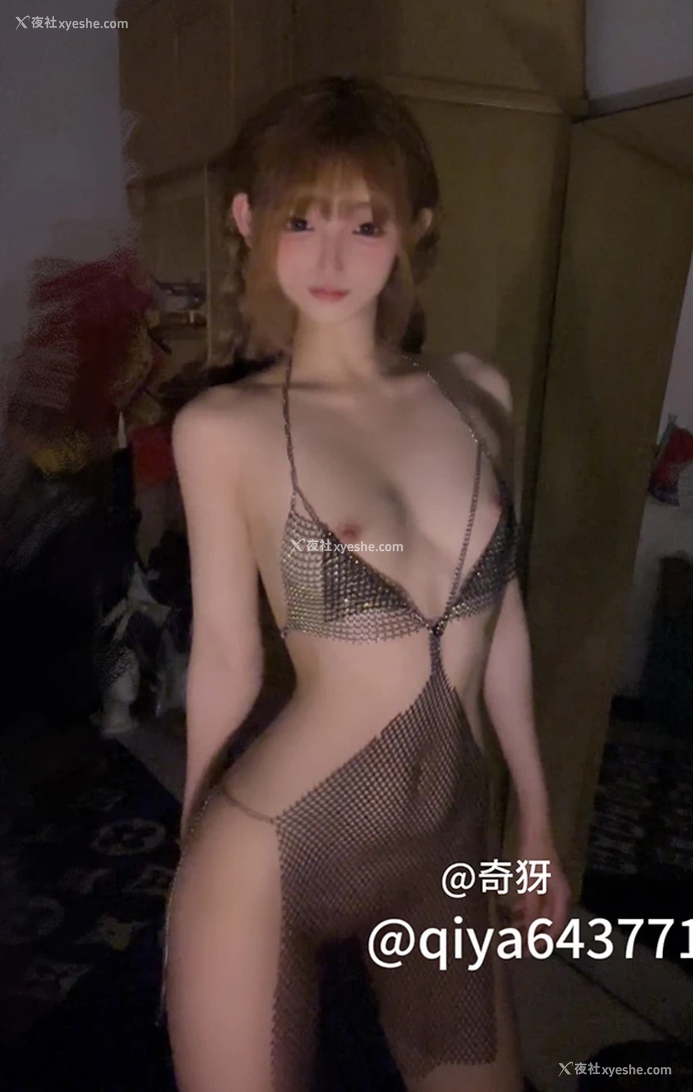 1P - 粉嫩白虎福利姬@奇犽 尺度私拍视图合集