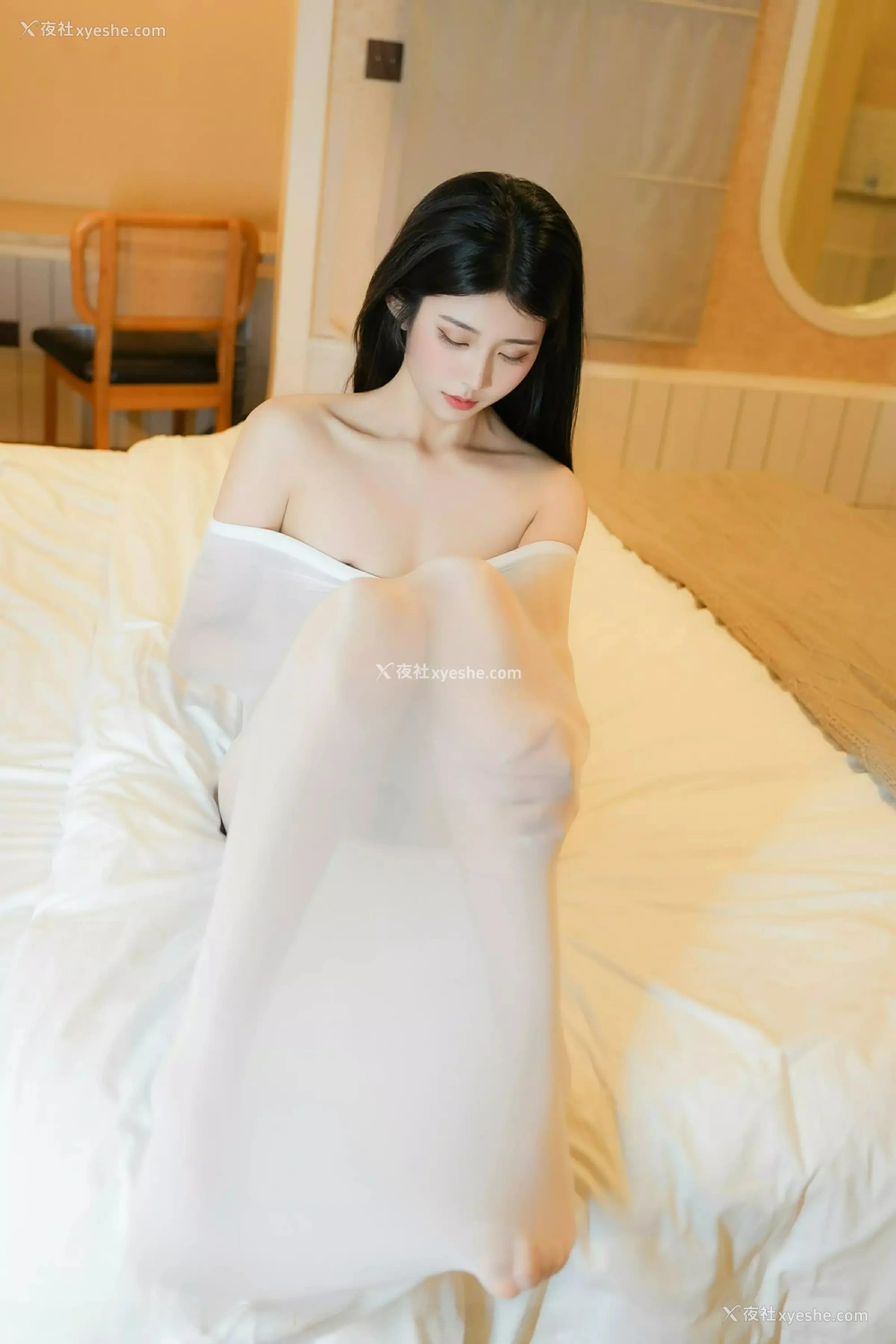 1P - [XiuRen秀人网] No.9941 美少女@
