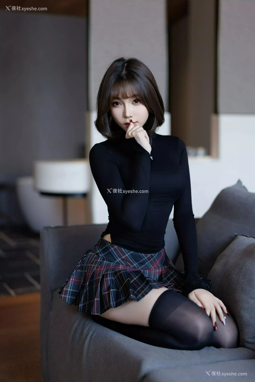 1P - [XiuRen秀人网] No.9944 徐莉芝Booty