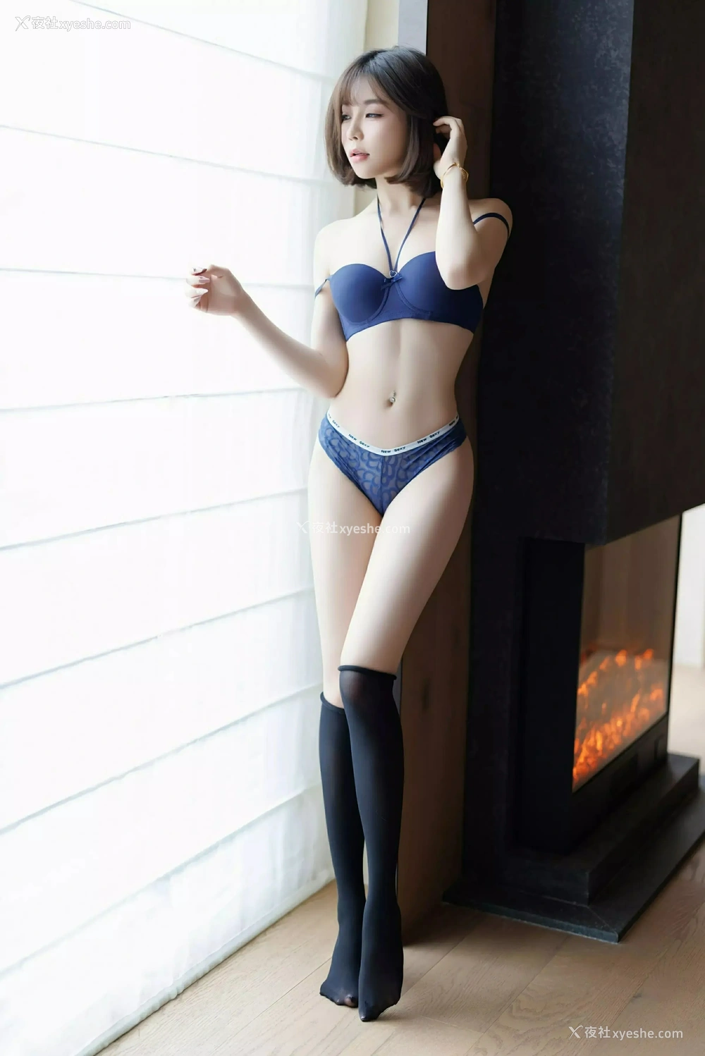 1P - [XiuRen秀人网] No.9944 徐莉芝Booty