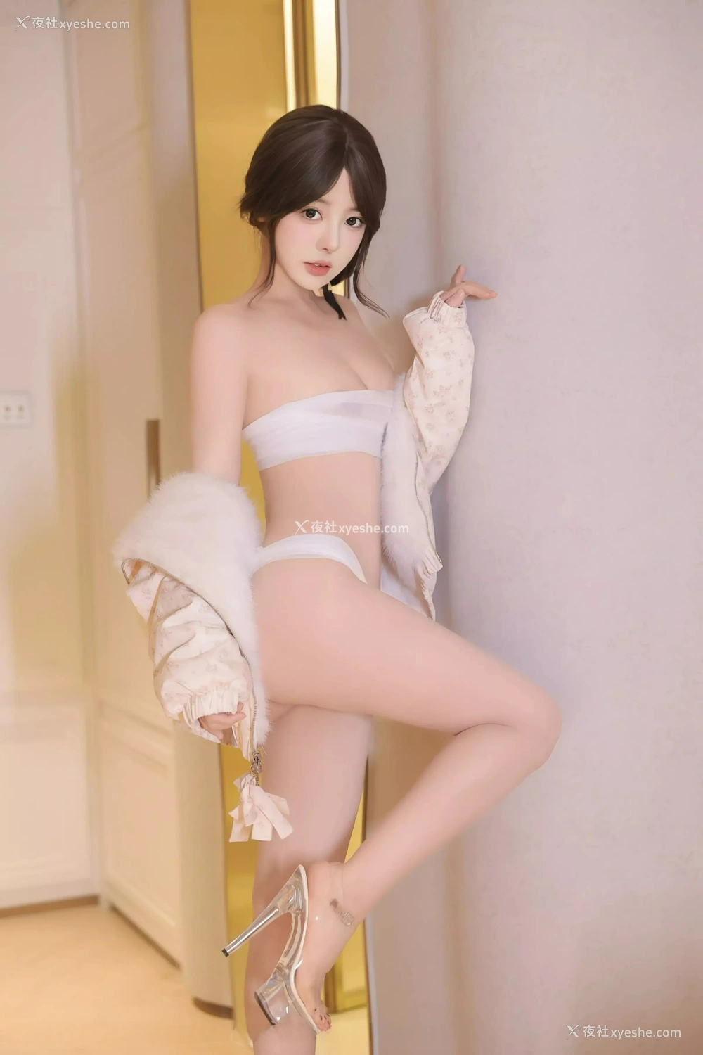 1P - [XiuRen秀人网] No.9950 桃妖夭