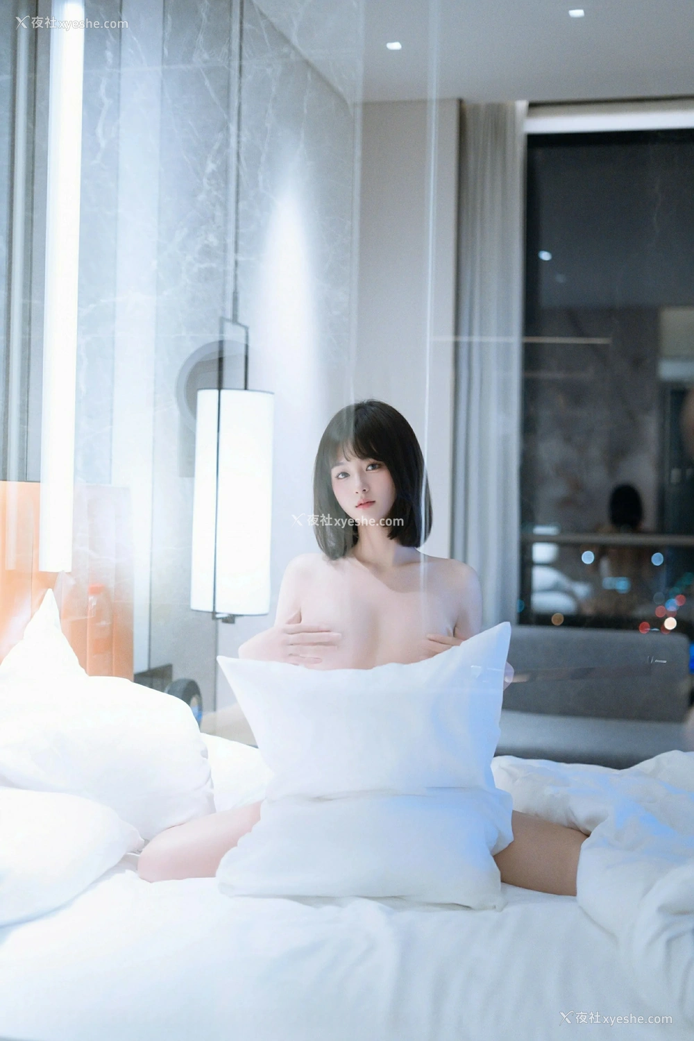 1P - [XiuRen秀人网] No.9972 涵涵Luna