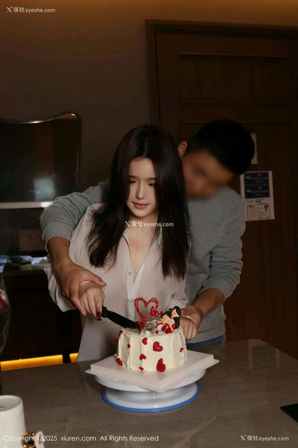 1P - [XiuRen秀人网] No.9983 小薯条nienie