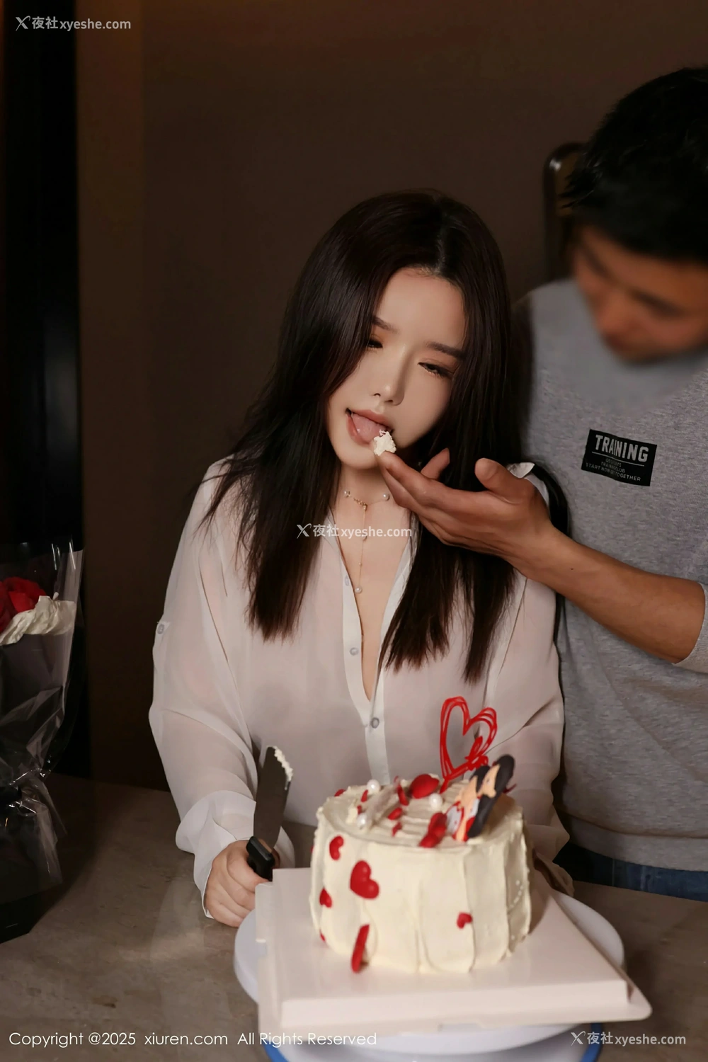 1P - [XiuRen秀人网] No.9983 小薯条nienie