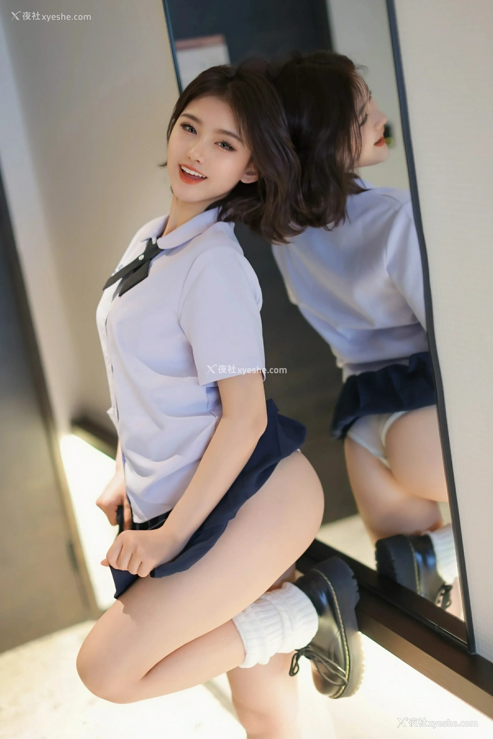 1P - [XiuRen秀人网] No.9985 小橘子orange