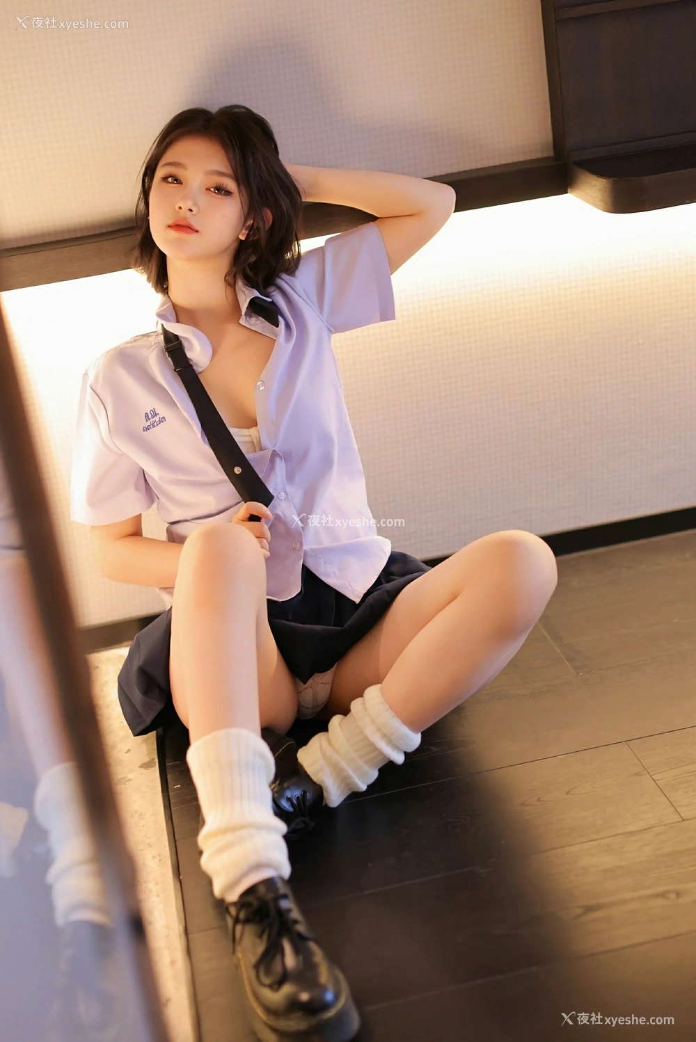 1P - [XiuRen秀人网] No.9985 小橘子orange