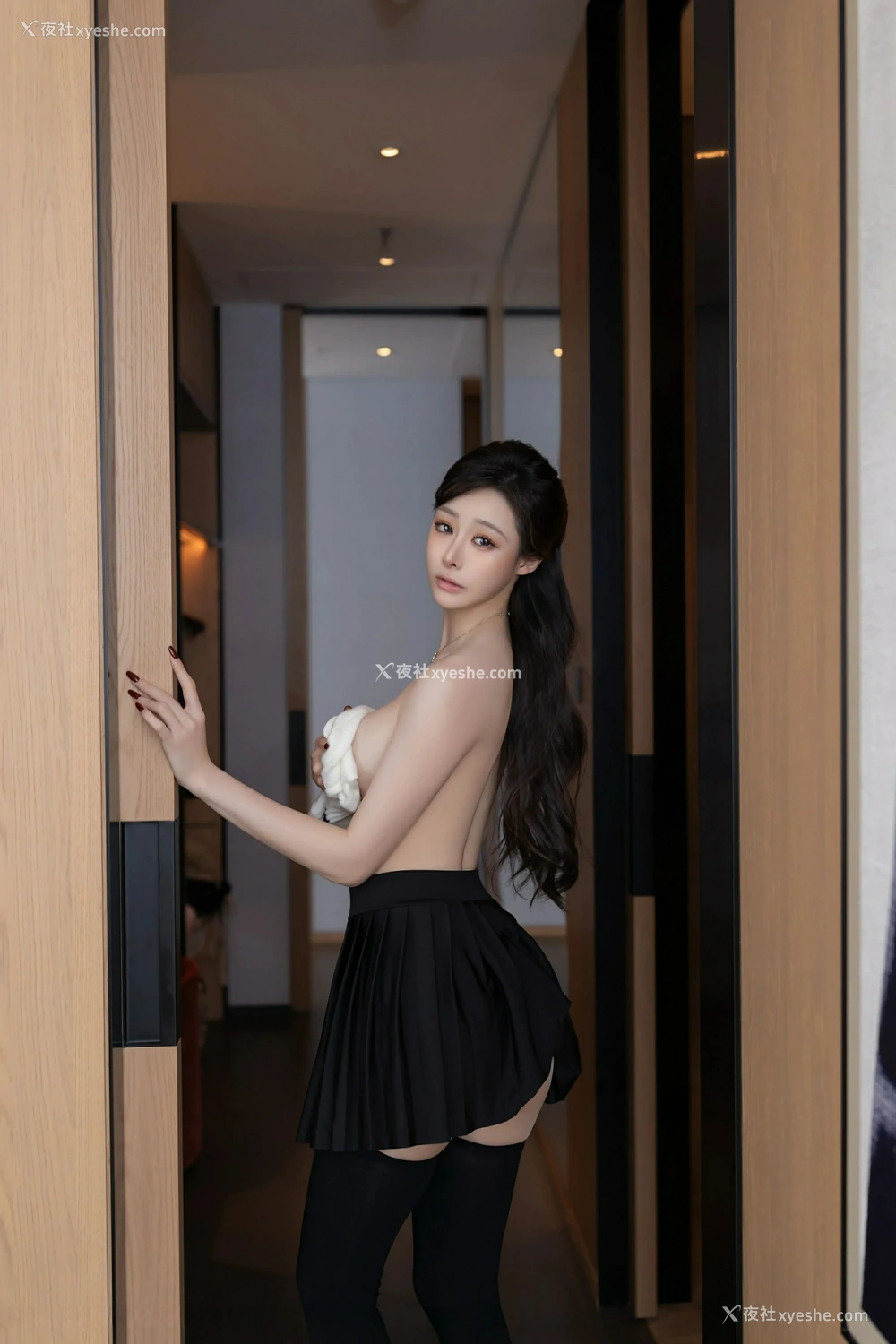 1P - [XiuRen秀人网] No.9986 小逗逗