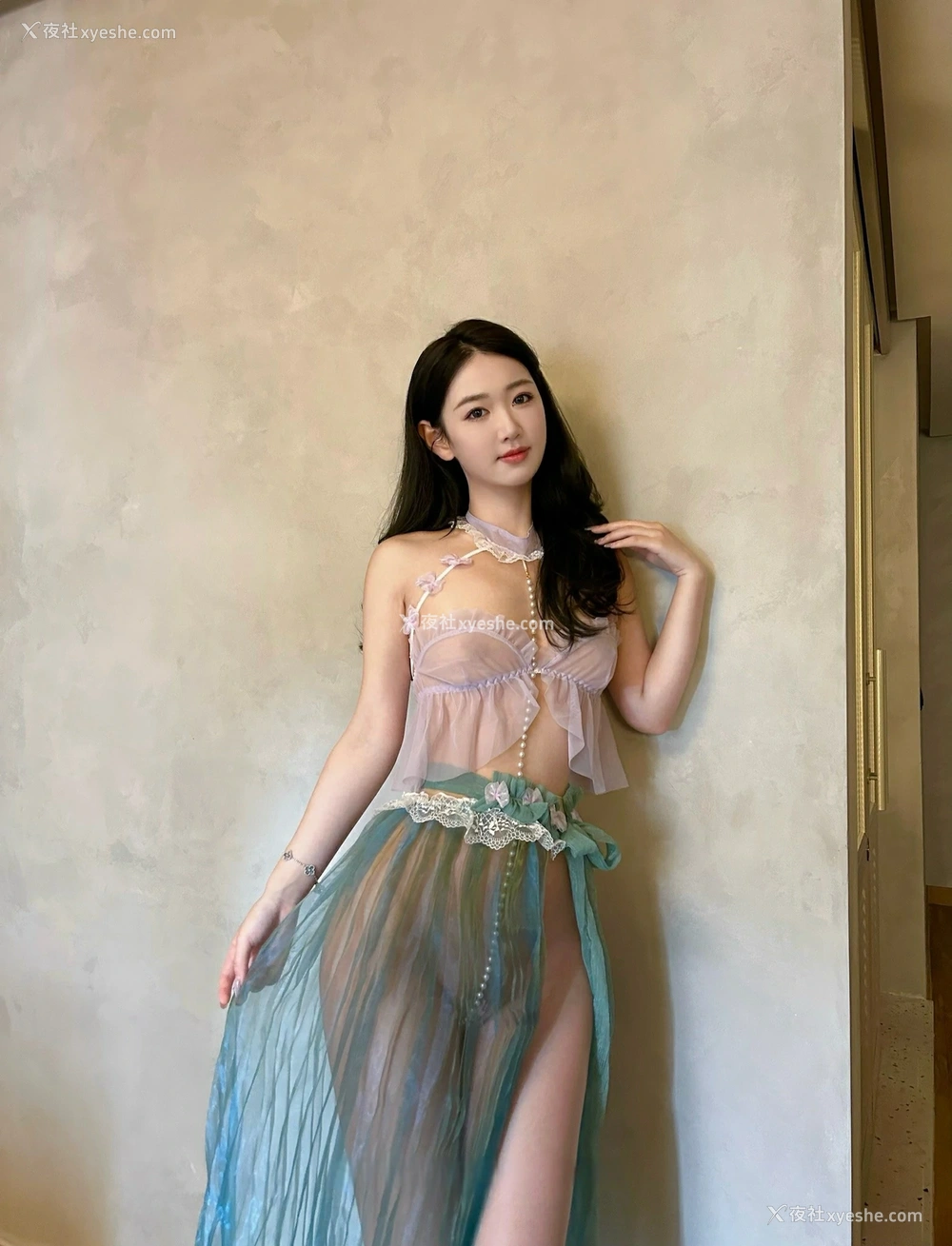 1P - xiuren秀人网福利唐安琪大尺度私拍无码流出情趣古风