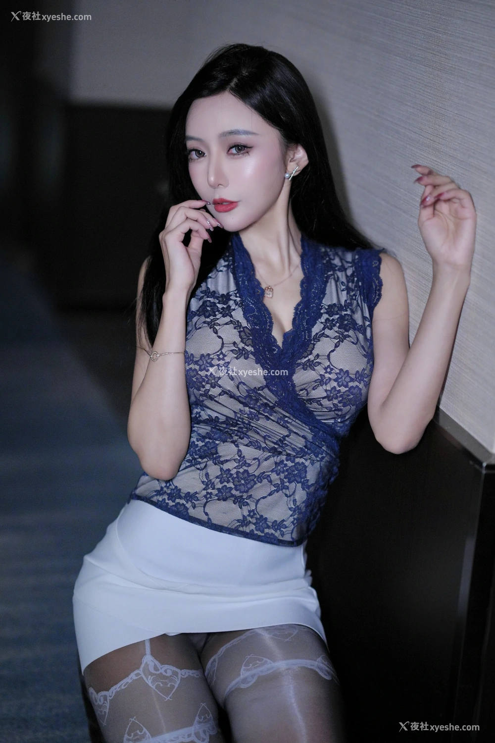 1P - 王馨瑶Yanni 独家系列丝里瑶