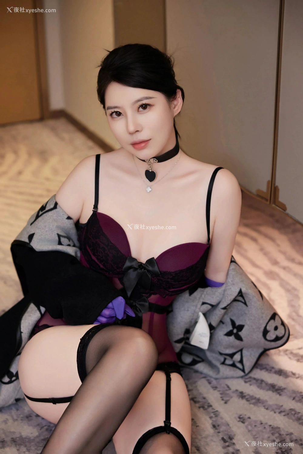 1P - [XiuRen秀人网] No.10001 白茹雪abby