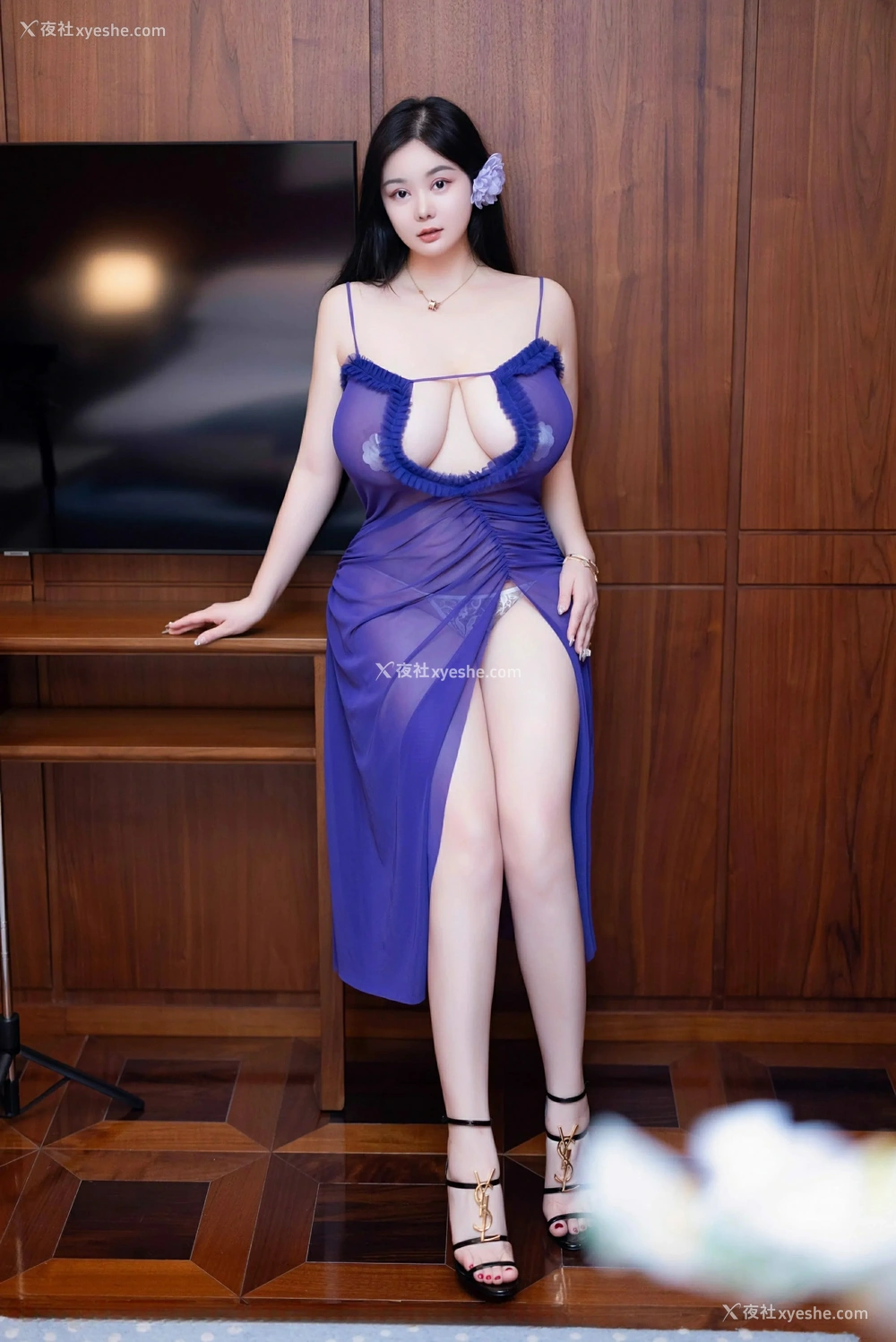 1P - [HuaYang花漾写真] VOL.635 易阳Silvia