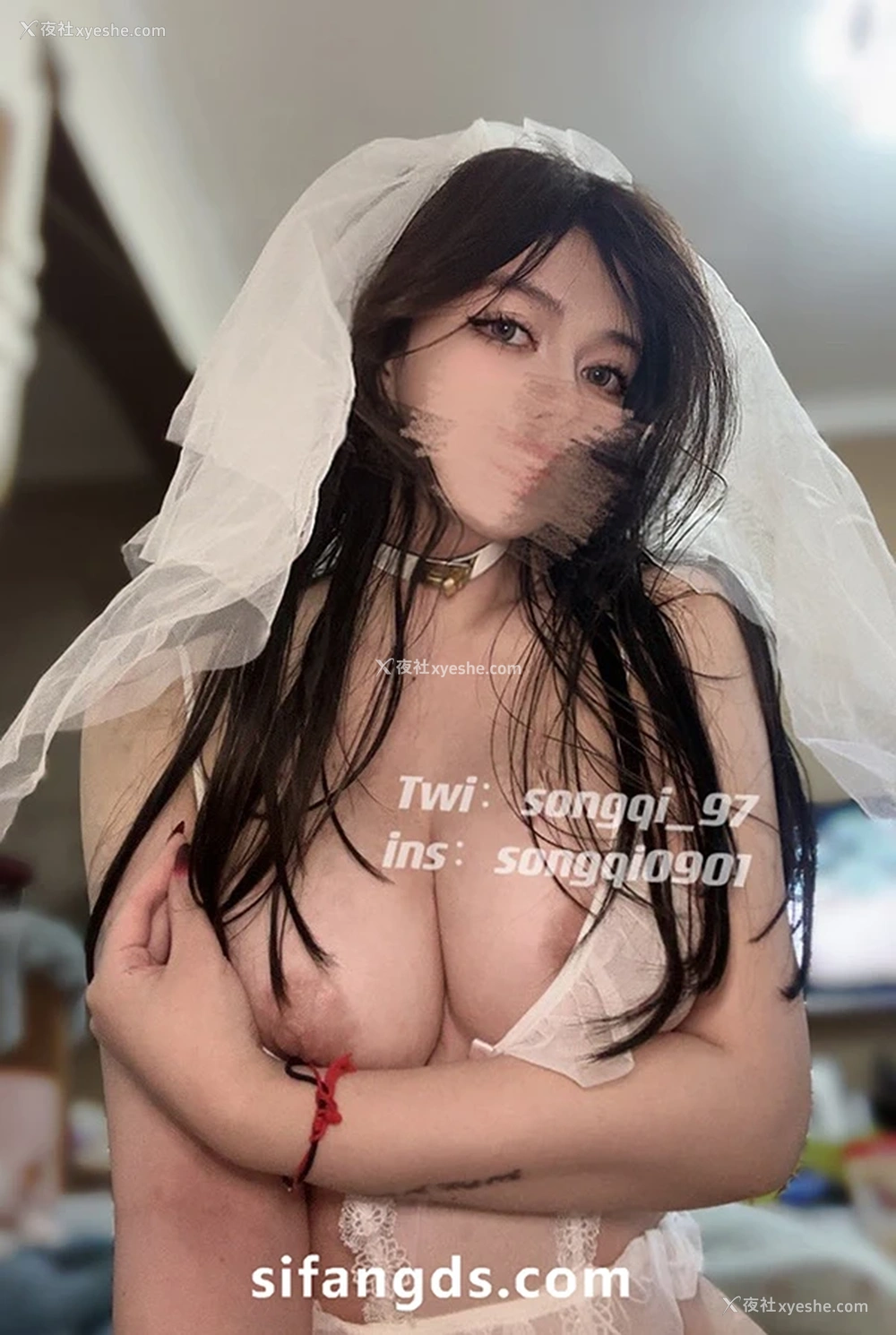 1P - 巨乳福利姬 牛奶饼干不加葱 私拍尺度图集