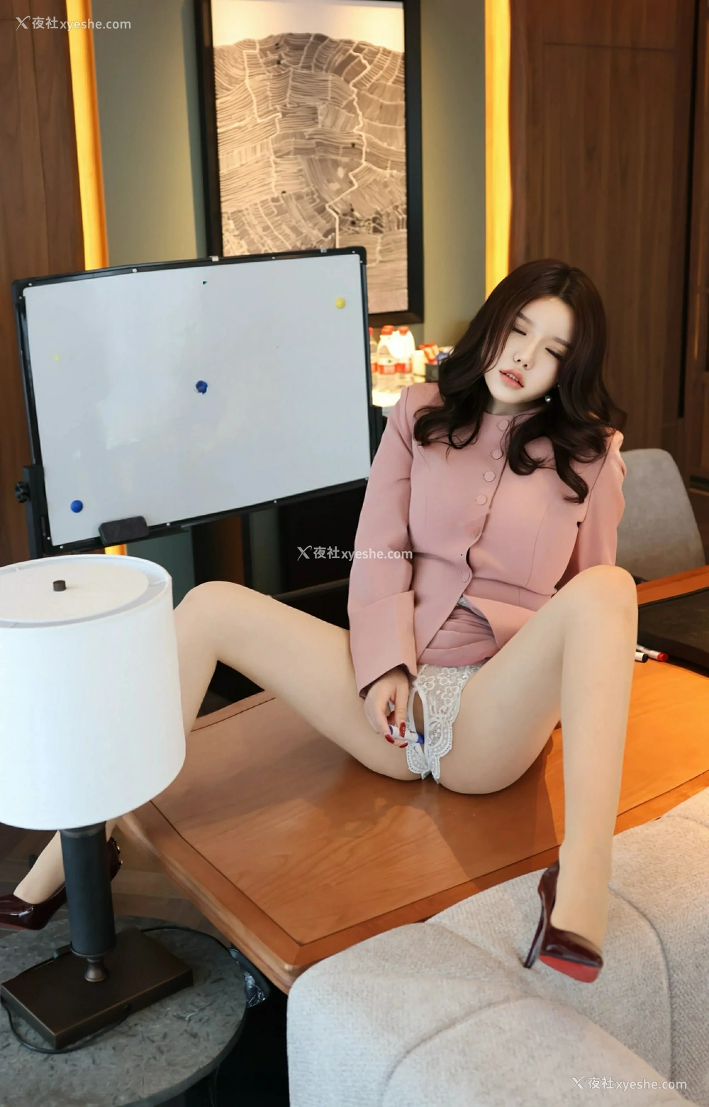 1P - [XiuRen秀人网] No.10020 小薯条nienie