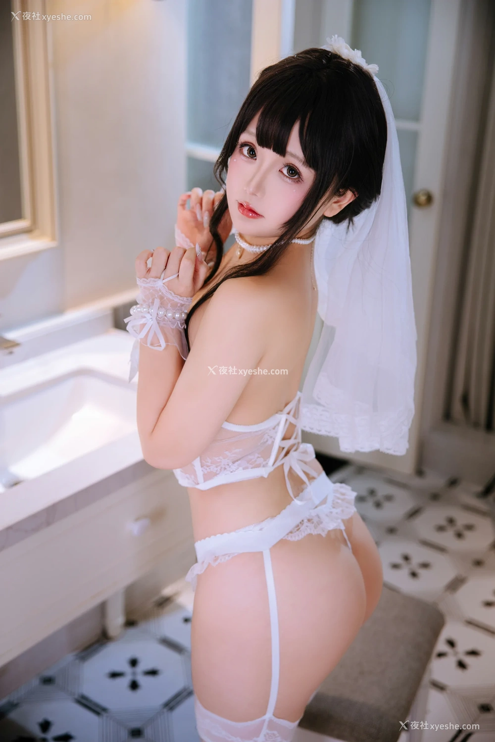 1P - 日奈娇 – Fiance