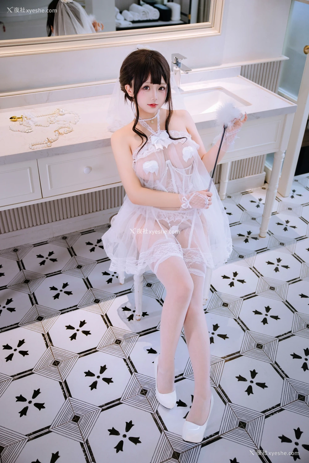 1P - 日奈娇 – Fiance