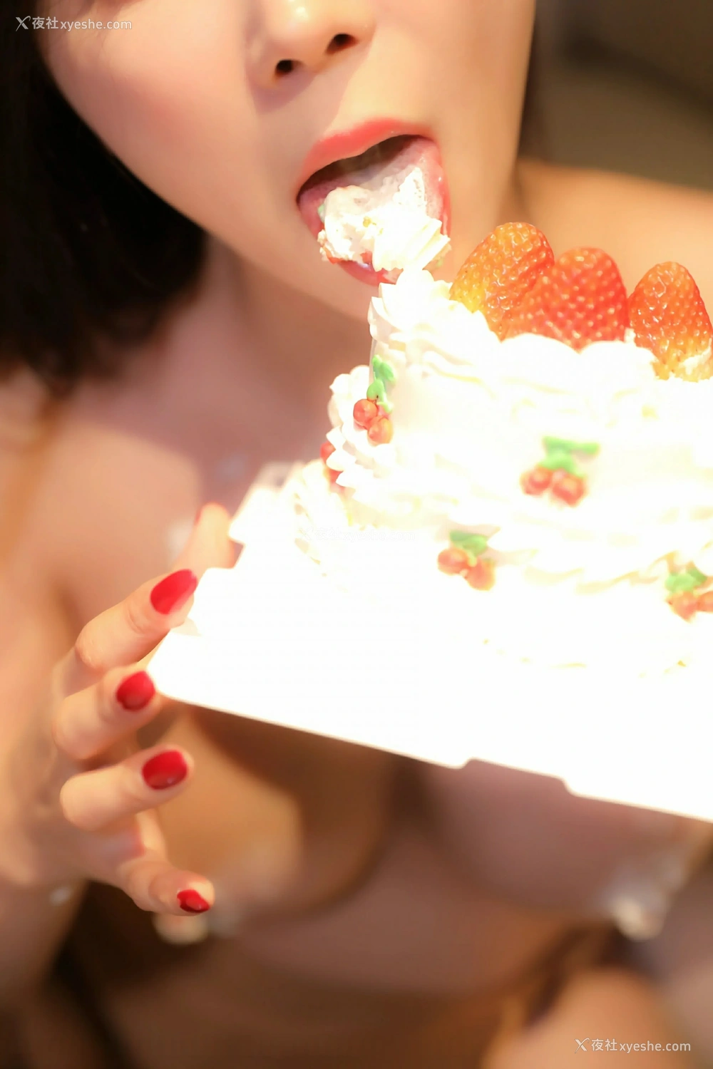 1P - [XiuRen秀人网] No.10029 小蛮妖Yummy