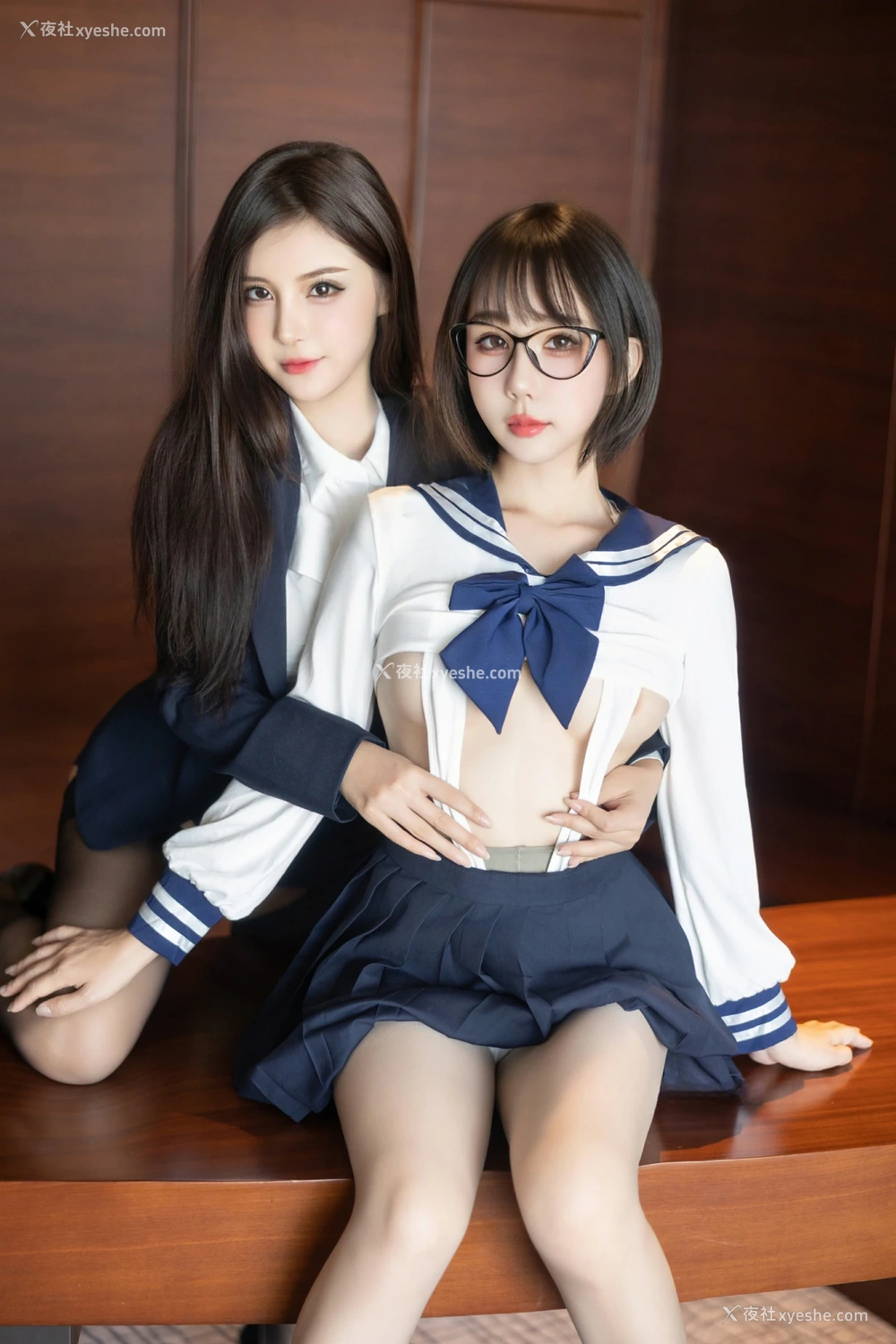 1P - xiuren秀人网福利小蛮妖Yummy和波巧酱大尺度私拍无码流出磨豆腐