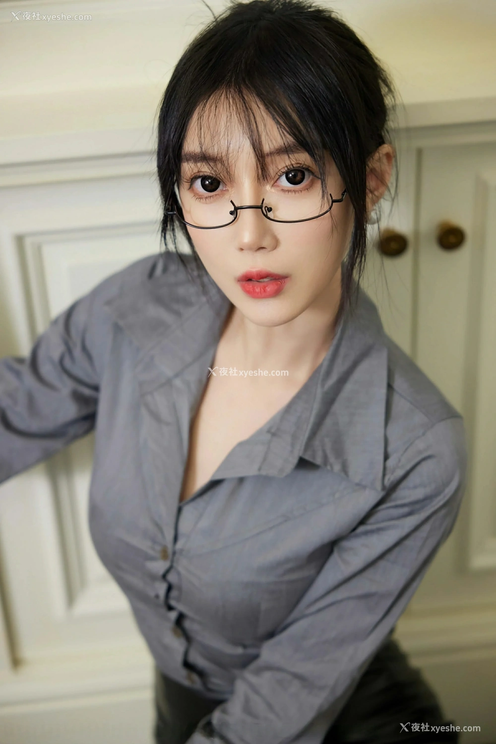 1P - [XiuRen秀人网] No.10043 玥儿玥er
