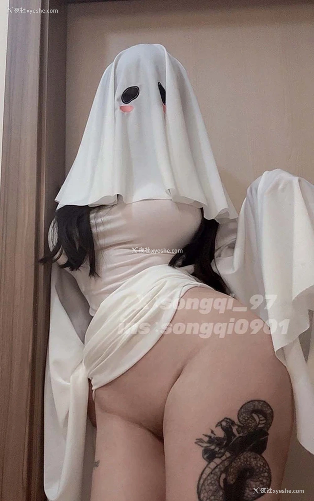 1P - 巨乳福利姬 牛奶饼干不加葱 私拍尺度图集2