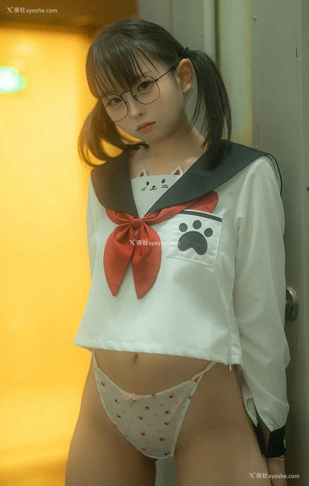 1P - 网红美女幼水铃衣童年回忆 小蛋糕加JK