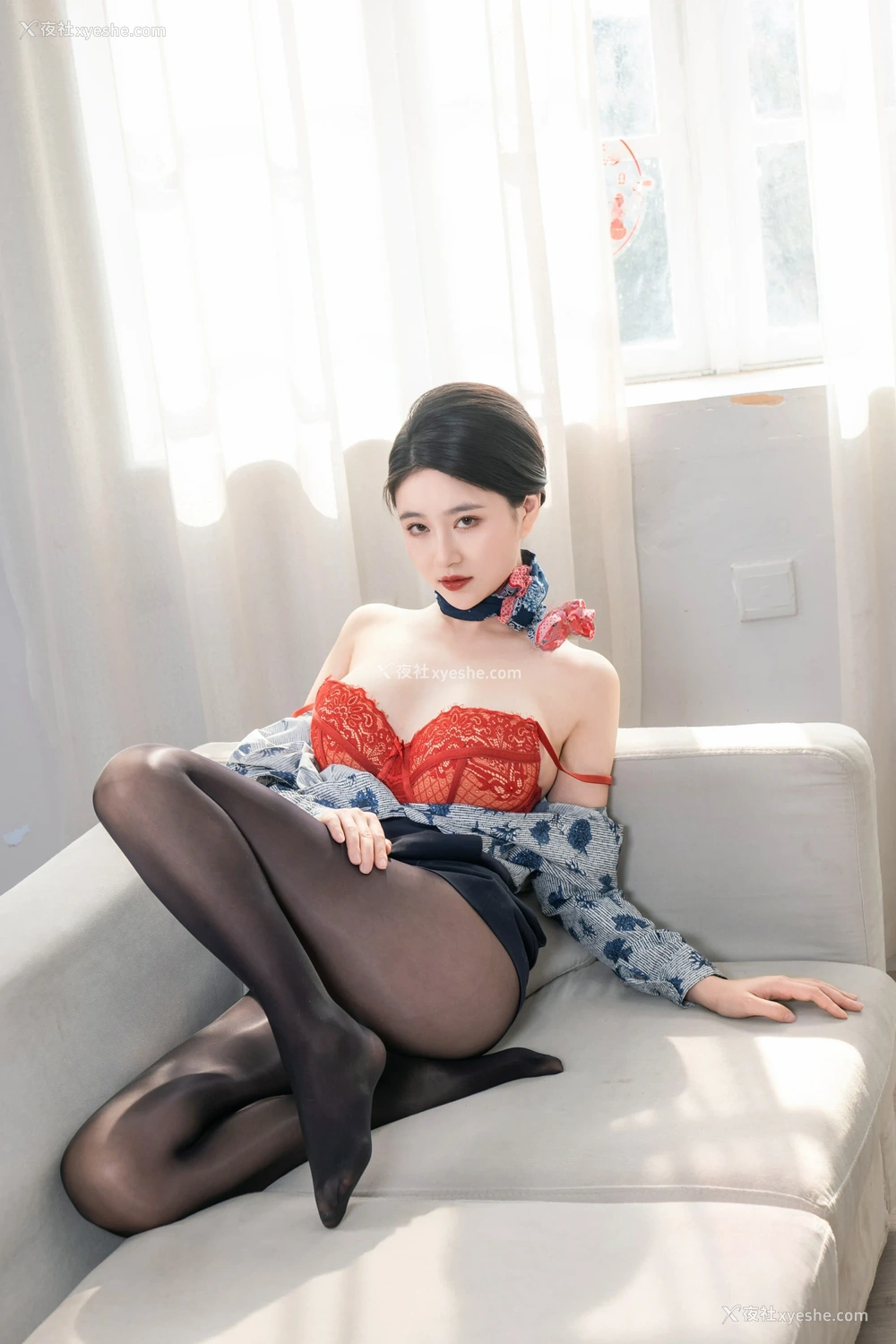 1P - 年年Nnian – 3月最新作品空姐2