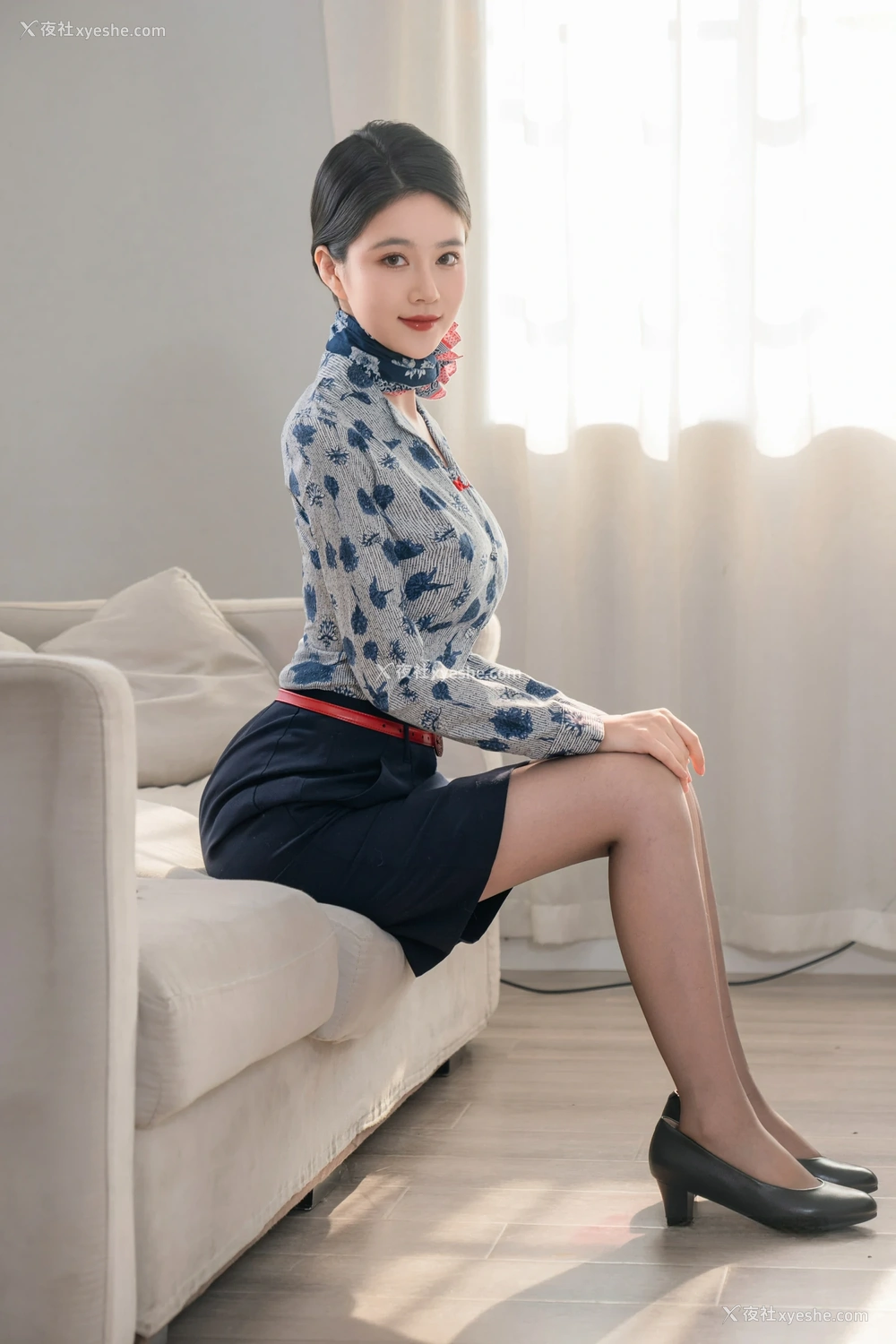 1P - 年年Nnian – 3月最新作品空姐2