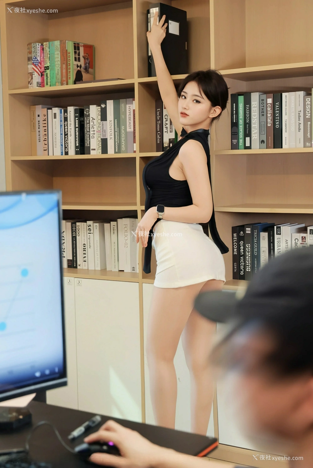 1P - [XiuRen秀人网] No.10052 小橘子orange