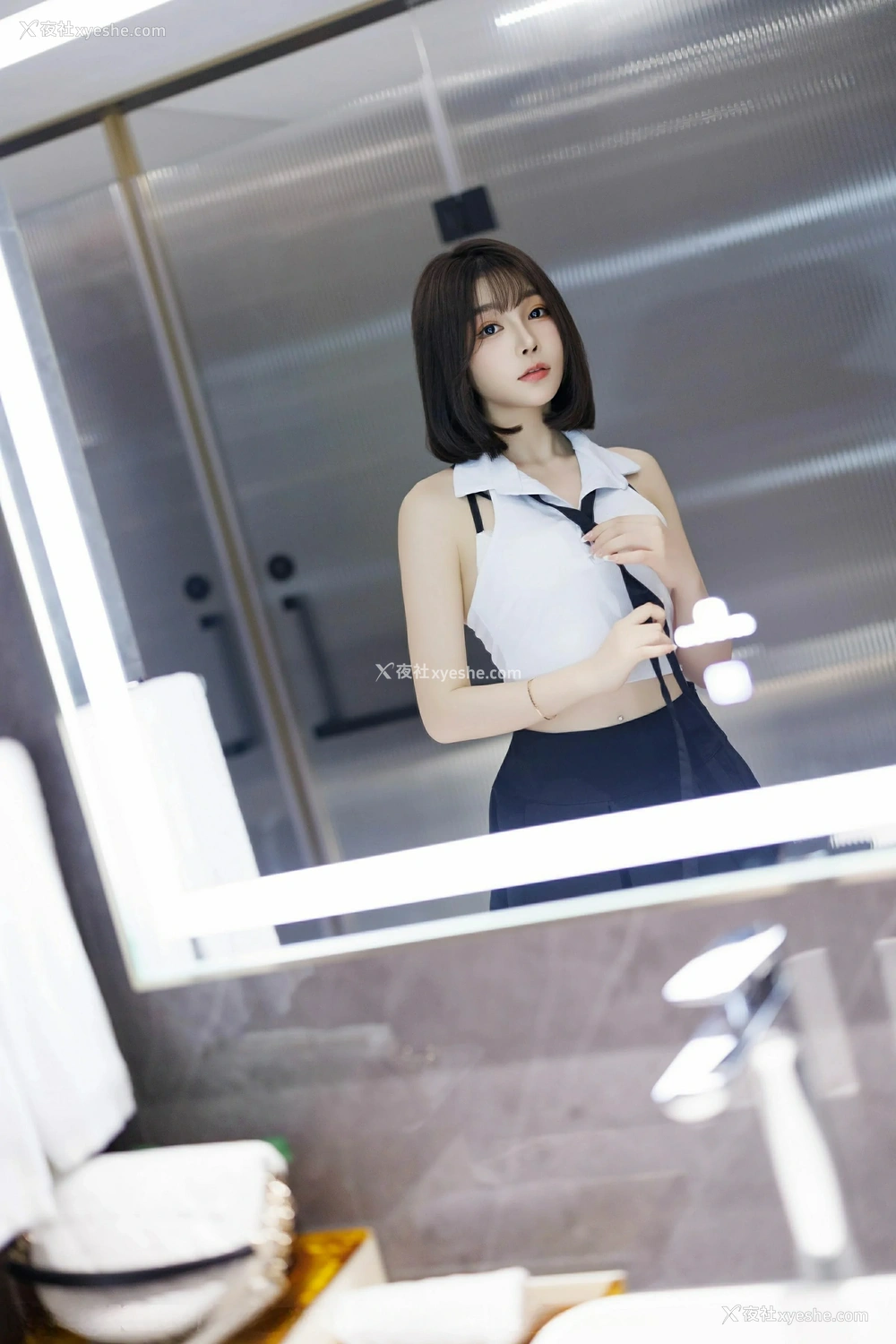 1P - [XiuRen秀人网] No.10048 徐莉芝Booty