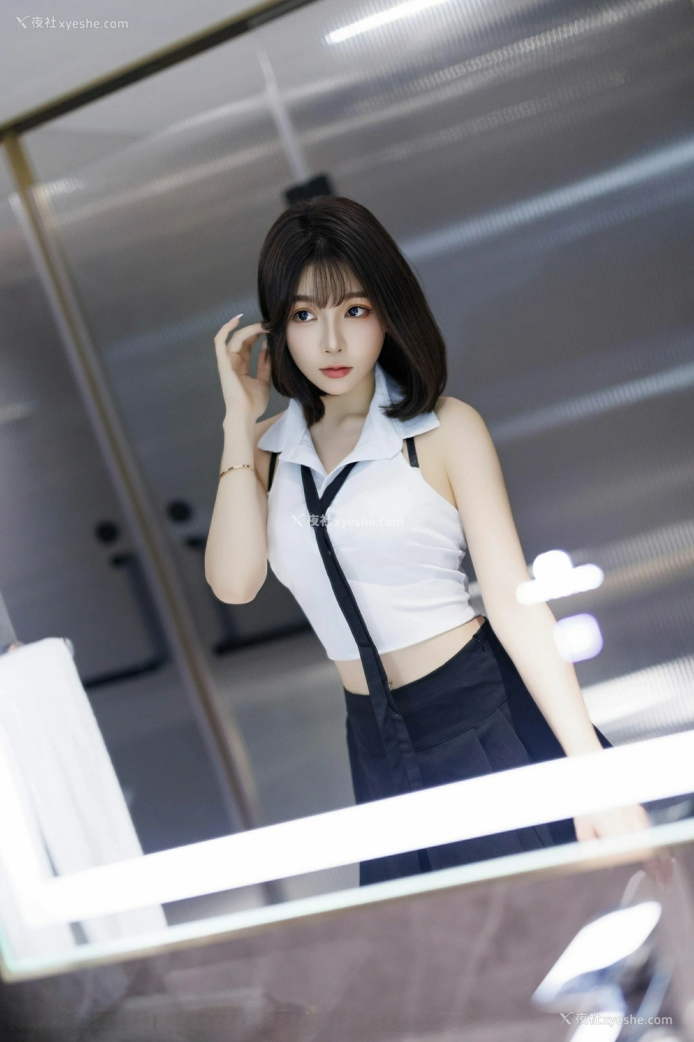 1P - [XiuRen秀人网] No.10048 徐莉芝Booty