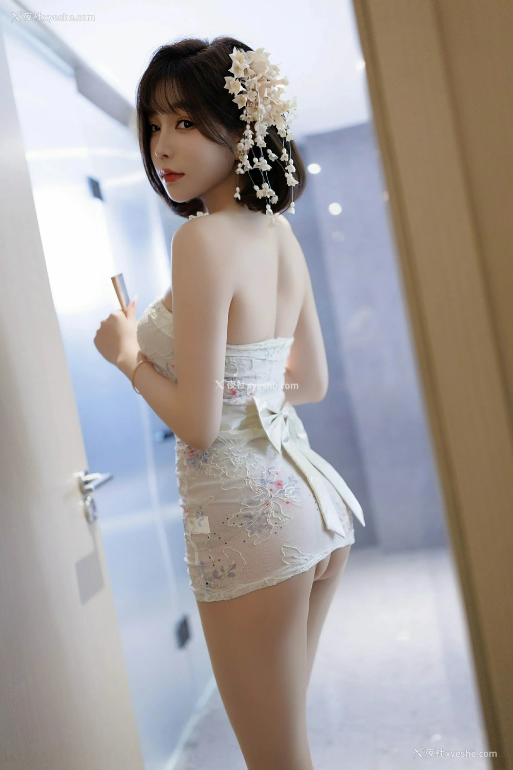 1P - [XiuRen秀人网] No.10048 徐莉芝Booty