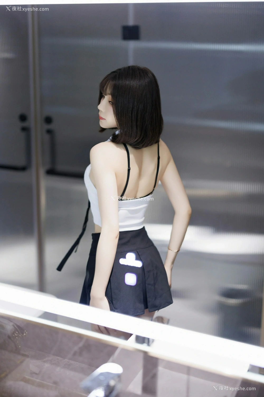 1P - [XiuRen秀人网] No.10048 徐莉芝Booty