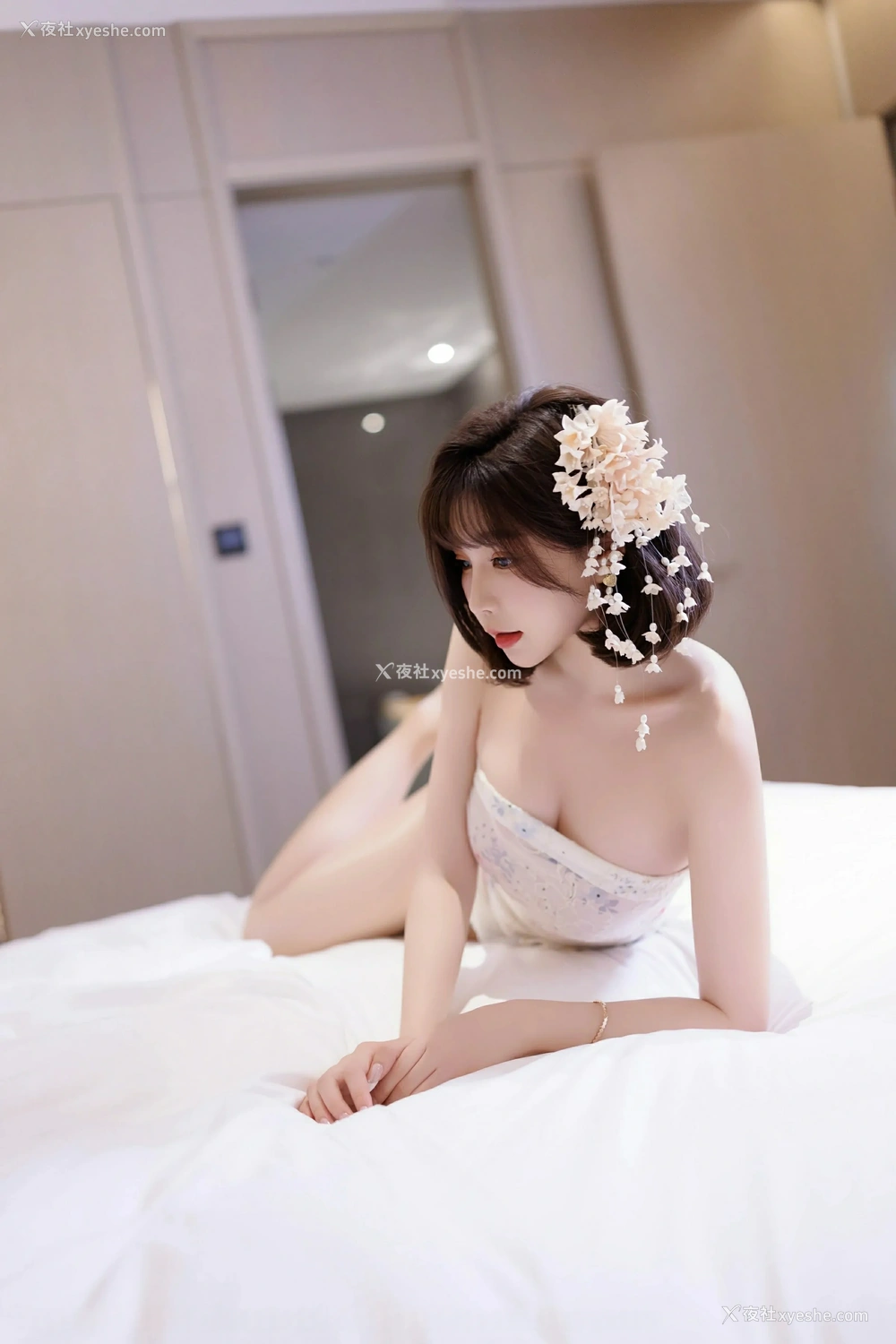 1P - [XiuRen秀人网] No.10048 徐莉芝Booty