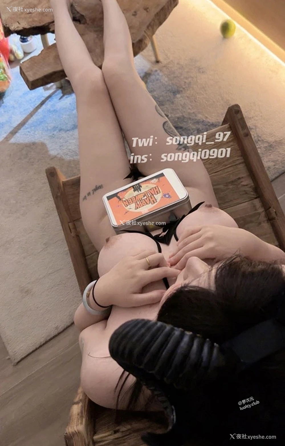 1P - 巨乳福利姬 牛奶饼干不加葱 私拍尺度图集3