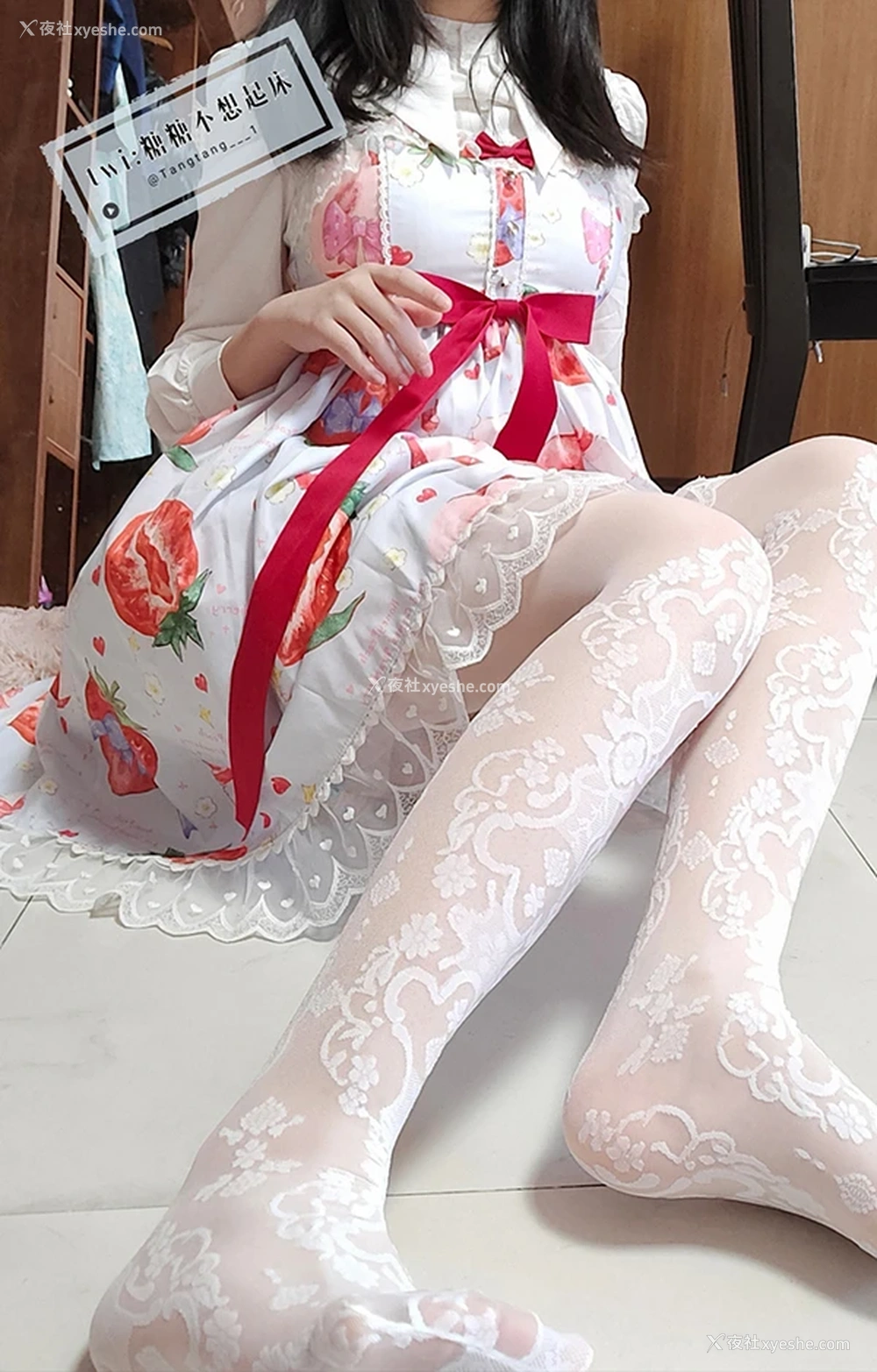 1P - 白虎福利姬糖糖不想起床 草莓洛丽塔尺度图