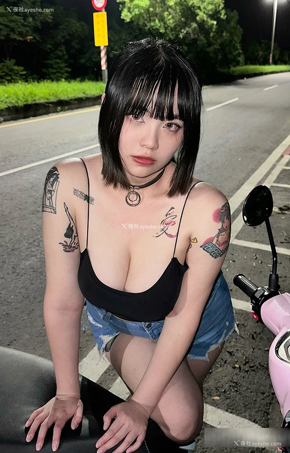 1P - 巨乳肥臀网红@Bobbymarkggggg 订阅尺度合集4