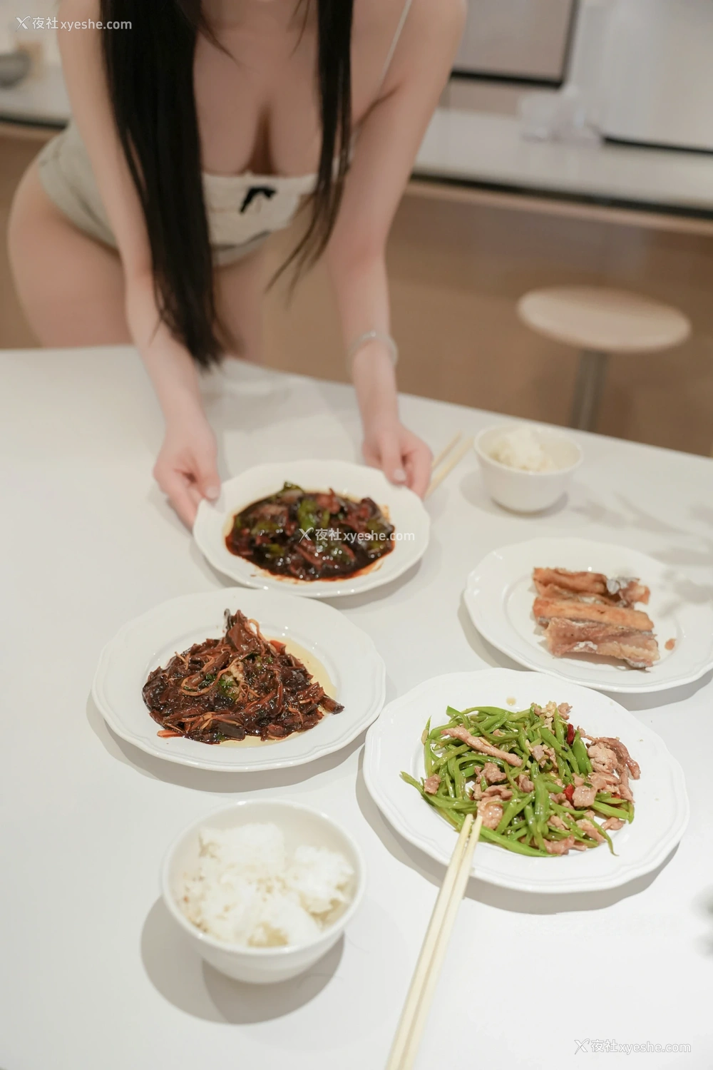 1P - xiuren秀人网福利晚苏susu大尺度私拍无码流出浅色OL