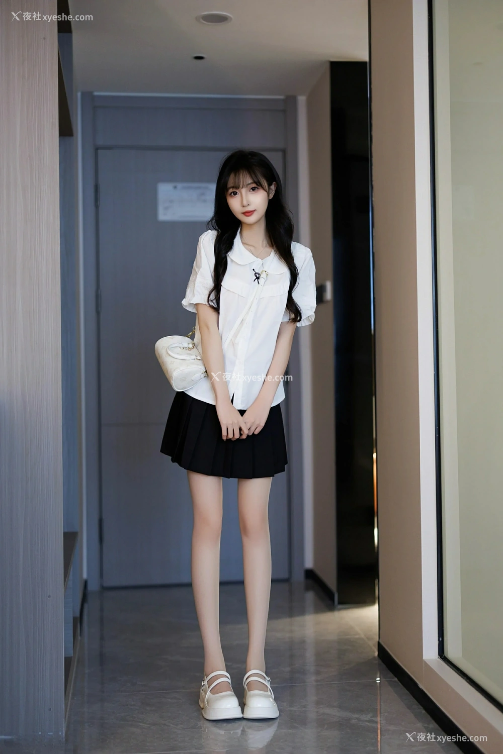 1P - [XiuRen秀人网] No.100667 樱桃小阑子