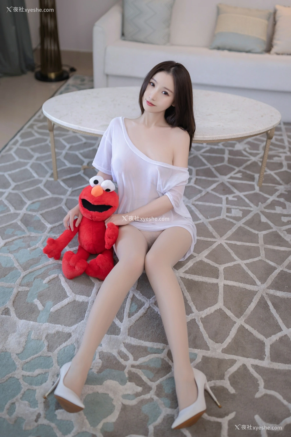 1P - xiuren秀人网福利杏子Yada大尺度私拍无码流出艾摩公仔