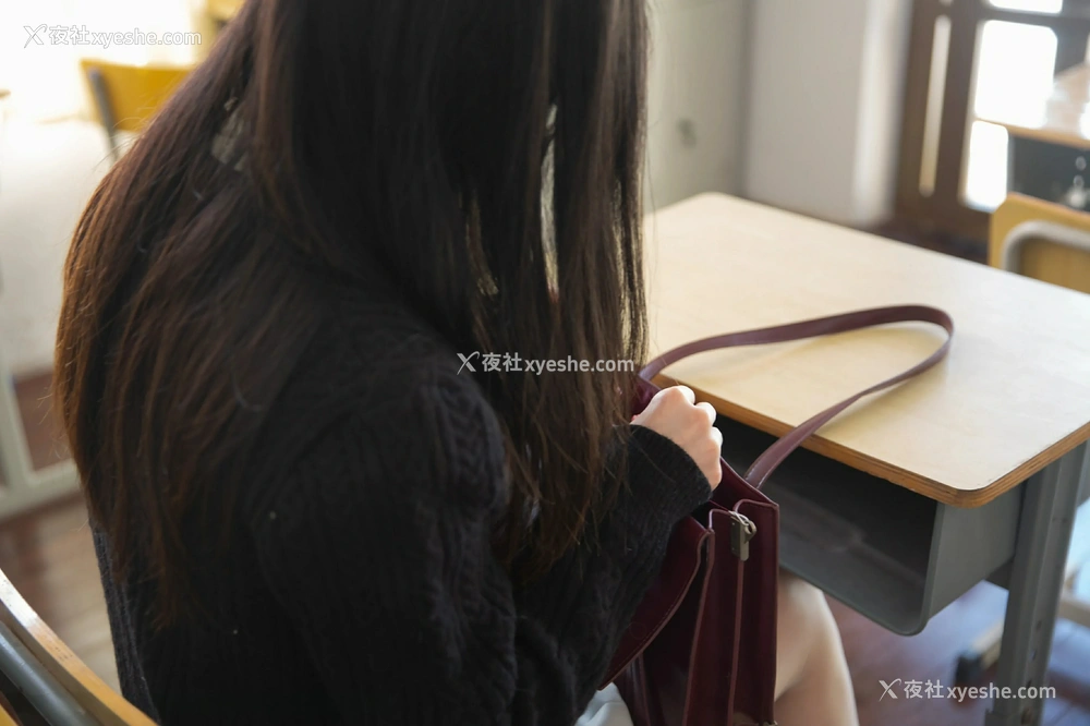 1P - [XiuRen秀人网] No.10078 刘婷婷
