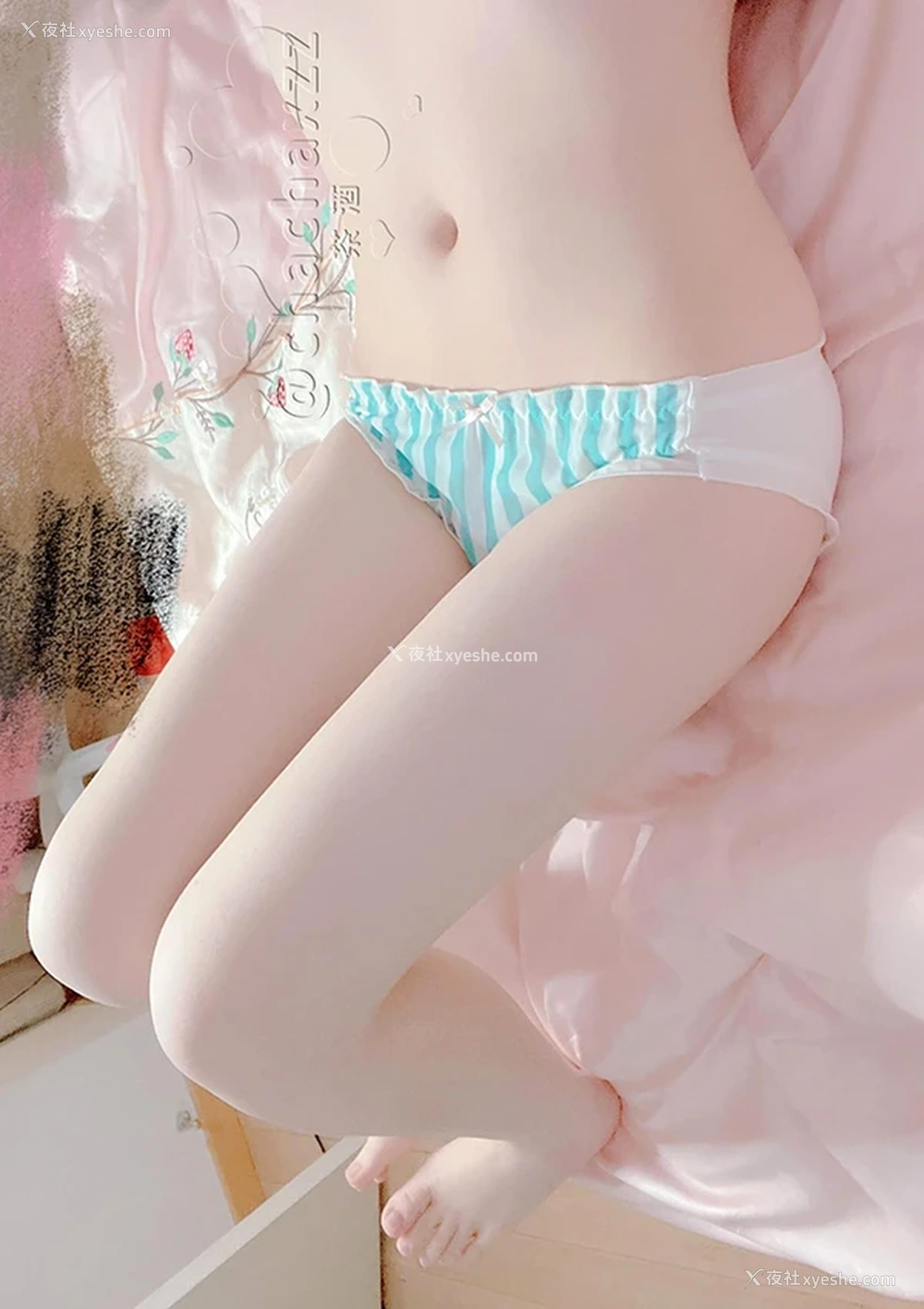 1P - 推特美女茶酒@chachaxzz尺度私拍福利图集