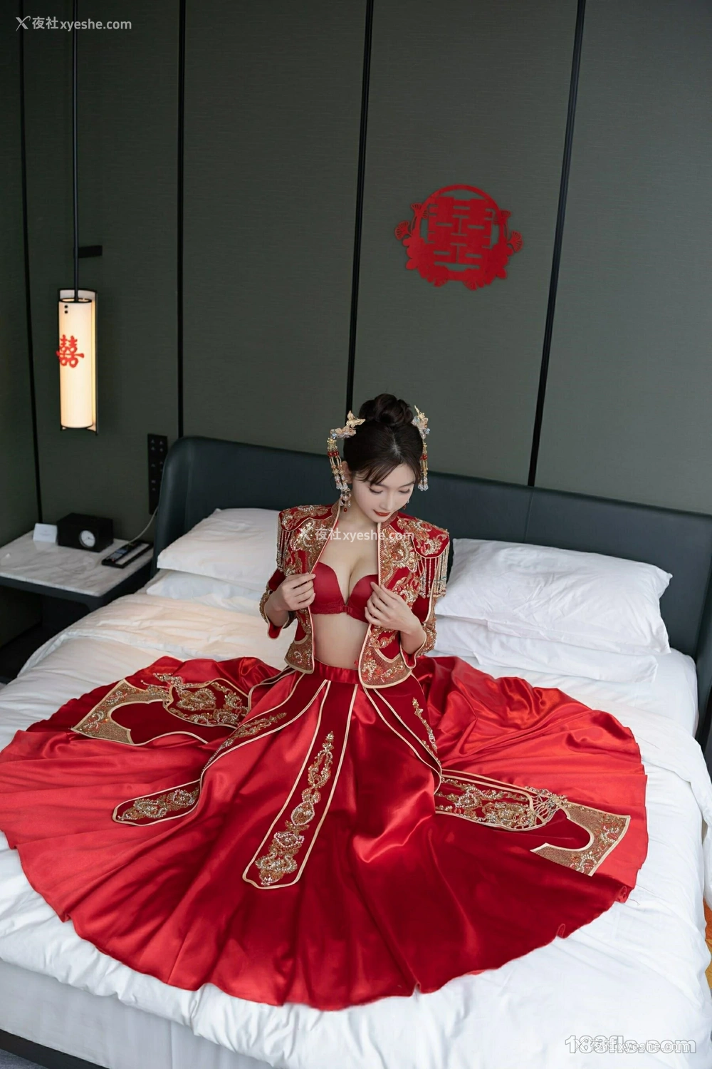 1P - xiuren秀人网福利陆萱萱大尺度私拍无码流出秀禾新娘装