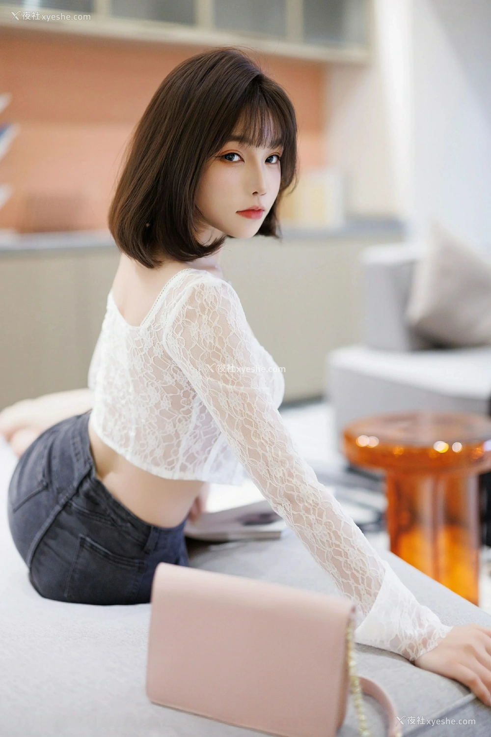 1P - [XiuRen秀人网] No.10113 徐莉芝Booty