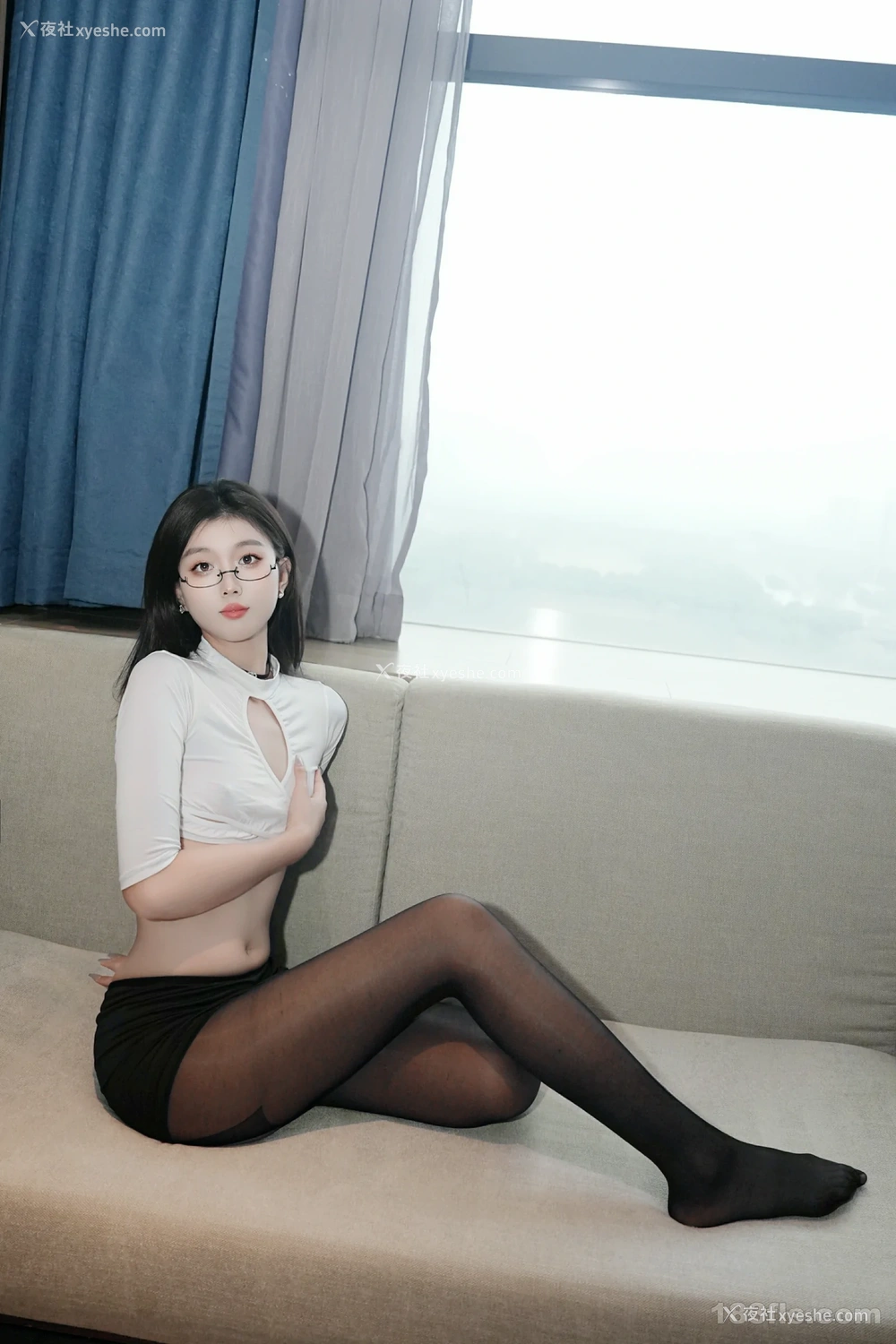 1P - xiuren秀人网福利江念鱼大尺度私拍无码流出魅惑黑丝