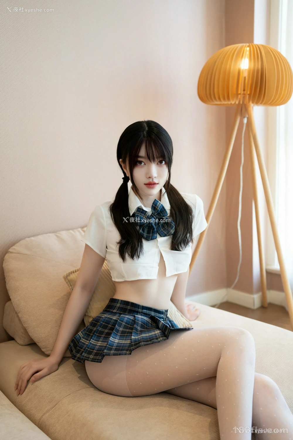 1P - xiuren秀人网福利白露lulu大尺度私拍无码流出清纯双马尾学妹