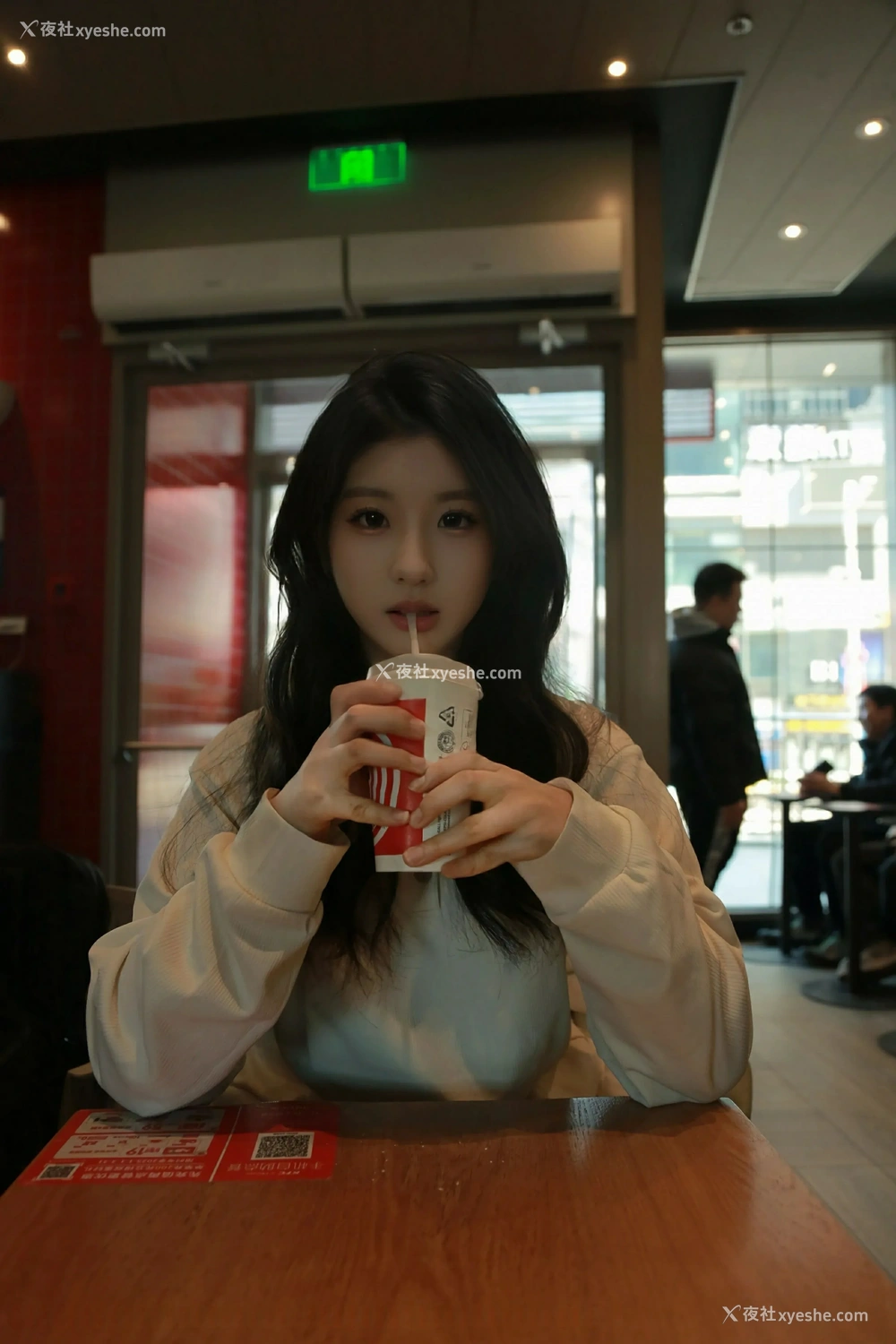 1P - [XiuRen秀人网] No.10137 小芭乐
