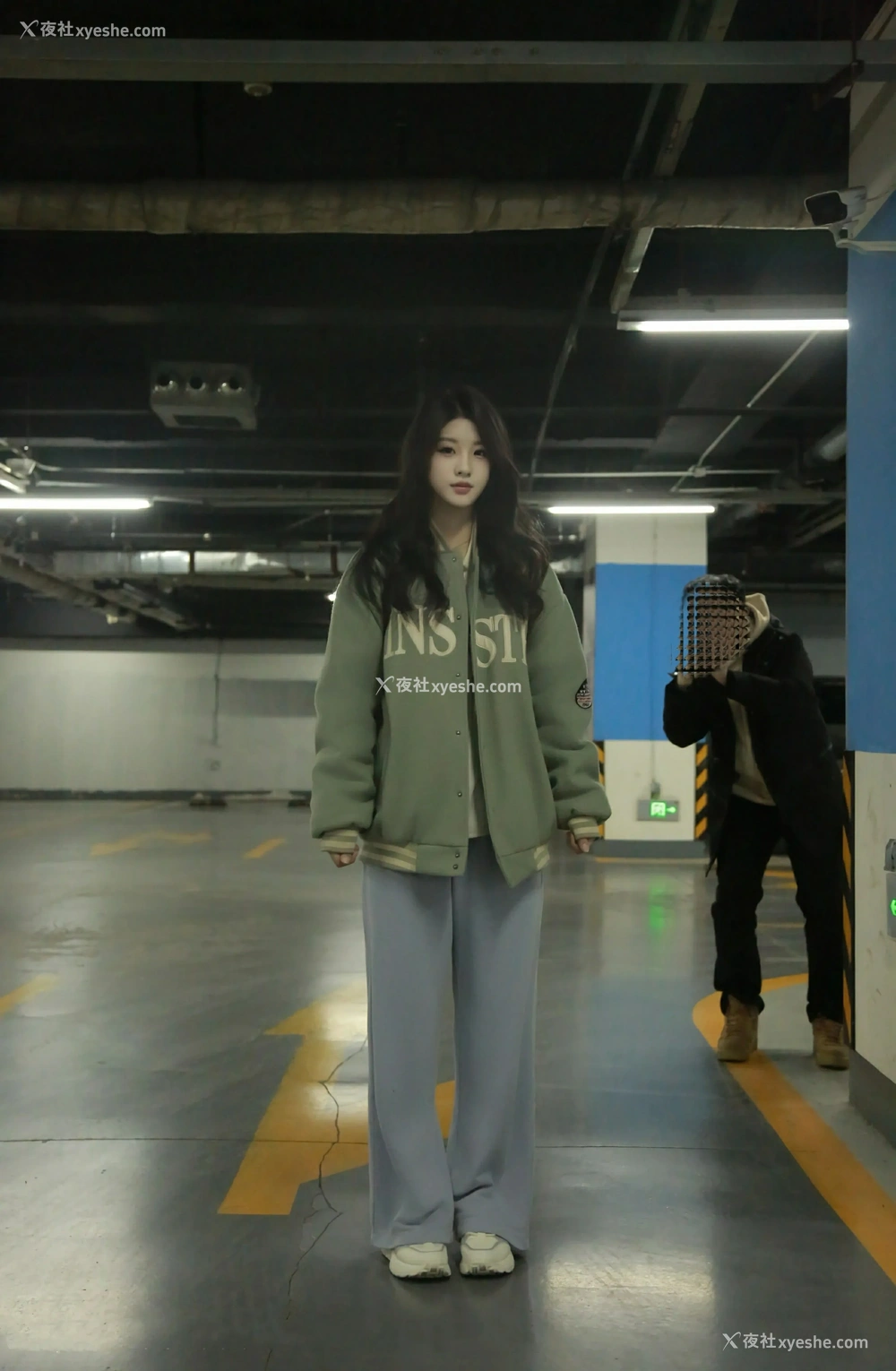 1P - [XiuRen秀人网] No.10137 小芭乐